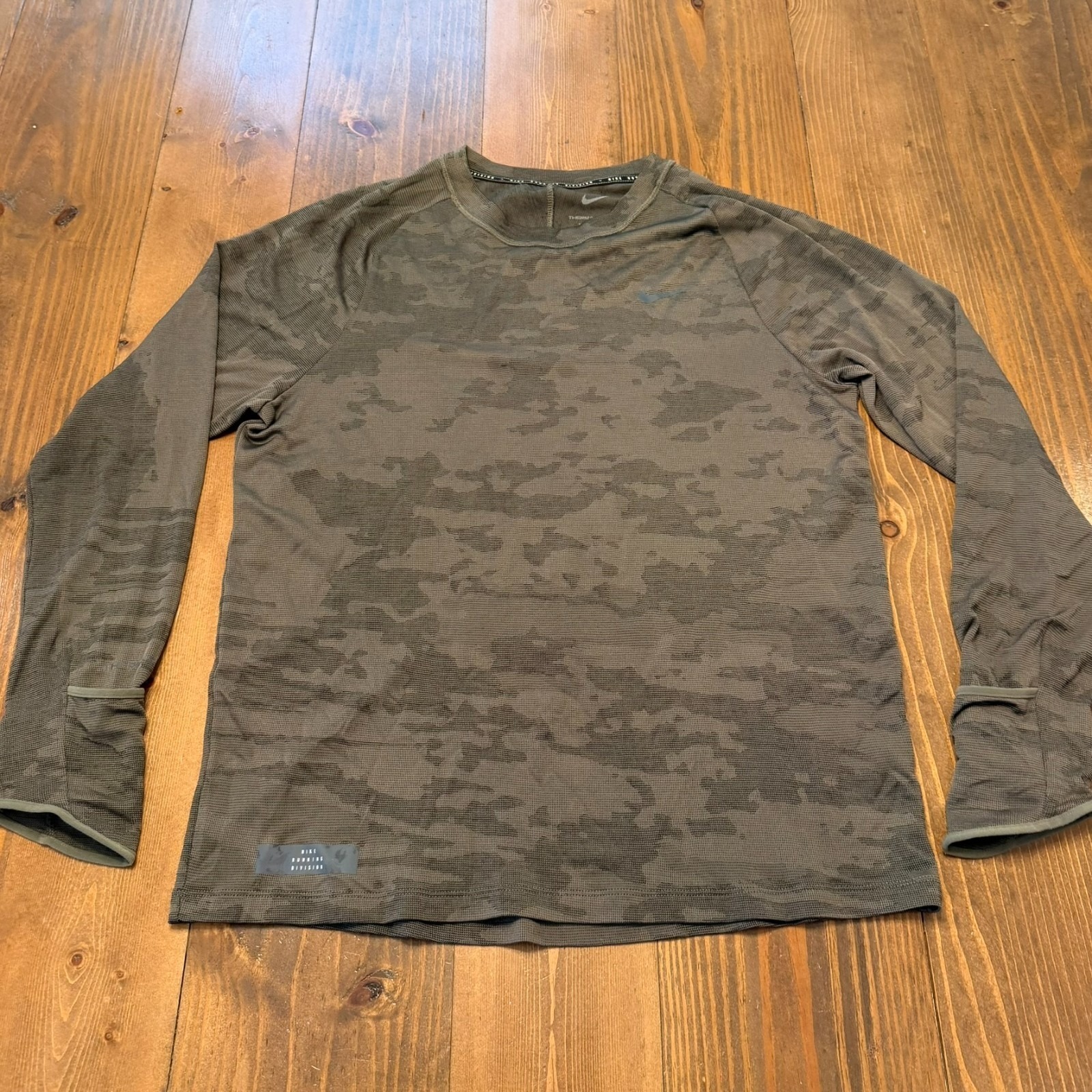 Nike Running Division Therma Fit Long Sleeve Medium Mens Reflect Fb8538 Camo